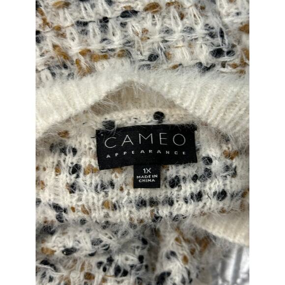 Cameo Appearance Cream & Gold Size Zip Crew Neck Sweater, Plus Size 1X - Picture 8 of 9